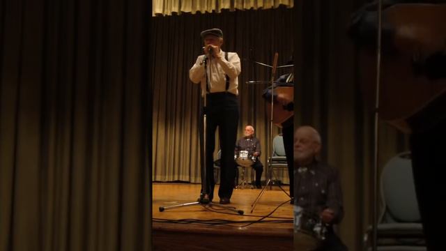 Opa on the harmonica - April 2014 смотреть онлайн