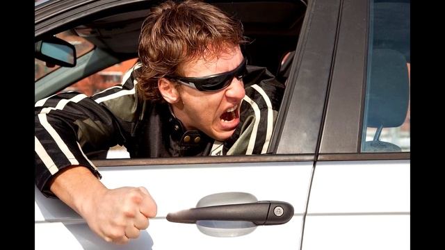 ГИБДД начала штрафовать водителей за непропуск пешеходов вне зебры смотреть онлайн