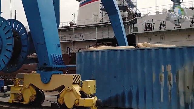 Жизнь моряка (1 серия) / Перед кругосветкой / История о том, как практиканты в поход собирались смотреть онлайн