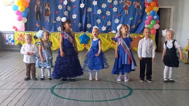 песня "От улыбки.." смотреть онлайн