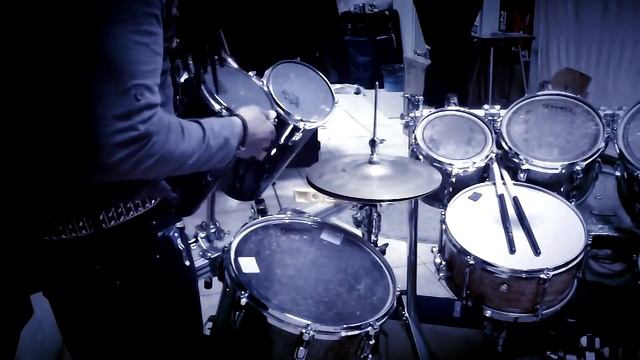 Atma Anur - Setting up the ATMAGEDDON Pearl Drums Reference Series kit смотреть онлайн