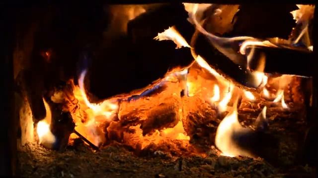 ЗВУКИ КОСТРА. ТРЕСК ДРОВ В КАМИНЕ смотреть онлайн