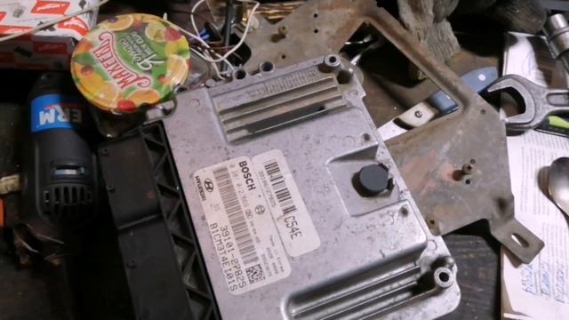 Hyundai Santa Fe 2,2 CRDI, 2008 г.в. Заводится и глохнет. Часть2: Помогла случайность. смотреть онлайн