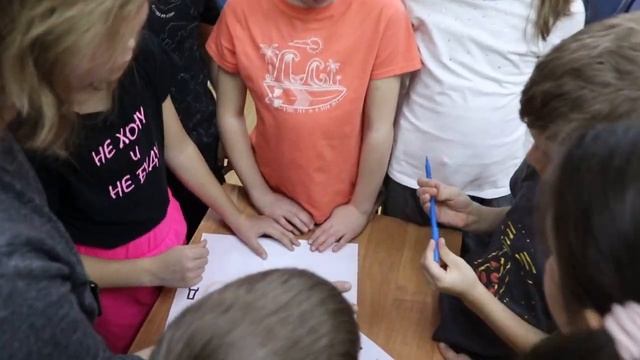 «Нескучно об истории» - кто помогает нам её узнать. Тематический классный час в Школе «Морозко» смотреть онлайн