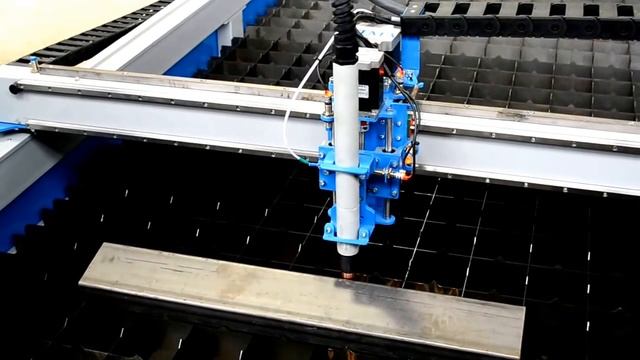 Магнитный держатель на станке NT-PLASMA 3015 смотреть онлайн