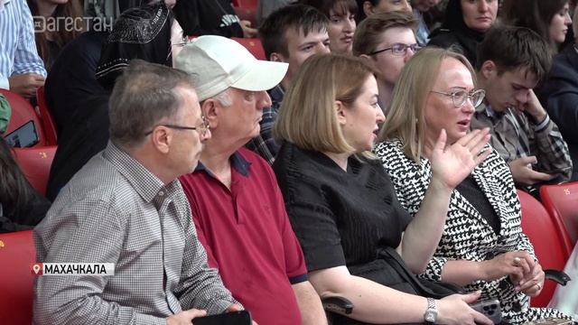 В Махачкале прошел гала-концерт фестиваля лезгинки