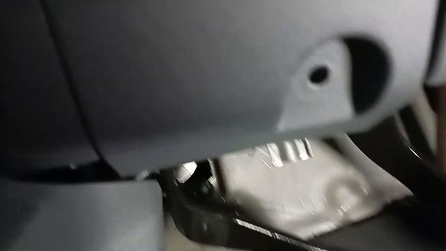 OBD Location, OBD Stecker, Mitsubishi Colt, Bj 2012 смотреть онлайн