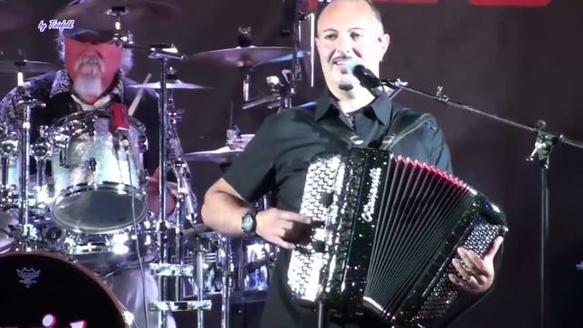 ALLA FIORITA mazurka di Borghesi eseguita dall'orchestra DAVID PACINI a Torriana 28 giu 2015 смотреть онлайн