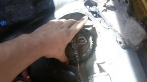 Снимаем бензонасос на HYUNDAI ACCENT