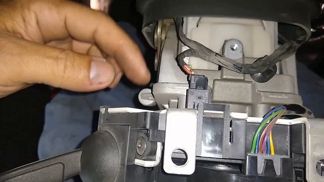 Alavancas de controles no volante - Volvo FH4