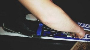 Как правильно установить крепления на лыжи.