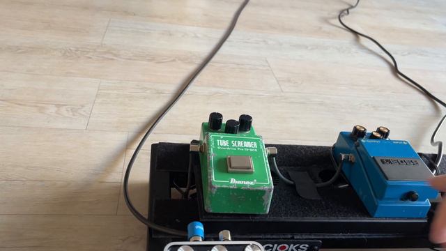 Vintage IBANEZ TS808 stacked with Boss Blues Driver BD-2 Keeley Mod смотреть онлайн