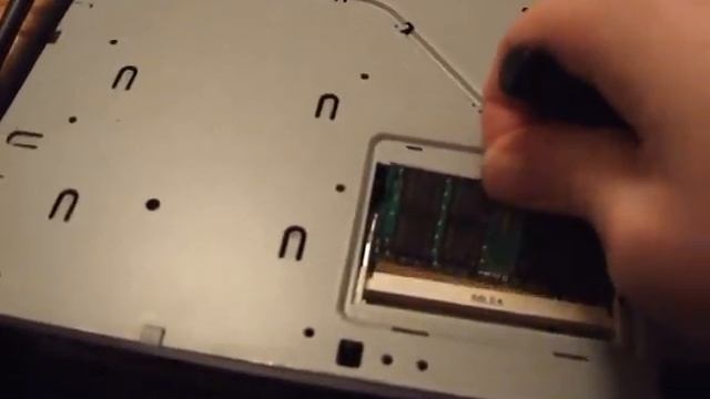 Replacing Memory On Asus EEE B202 EEE-box