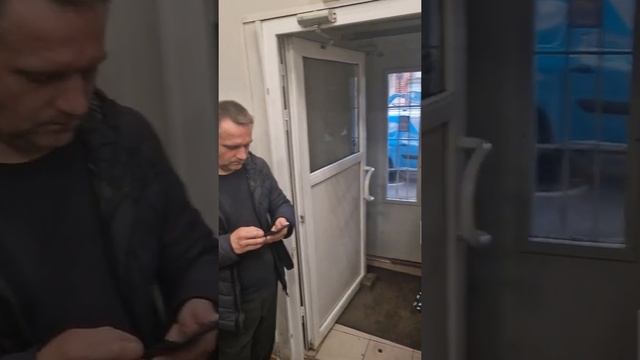 Настоящая жизнь в России. Почта РФ, часть 1 смотреть онлайн