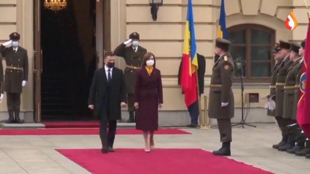 Встретились два супер президента в море ''всех цивилизованных стран'', которые все скопом с ними! смотреть онлайн