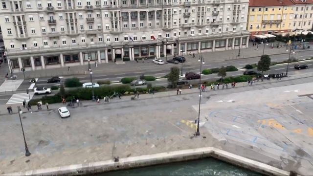 Лайнер Norwegian Gem удобный современный корабль,на котором Вы ощутите все прелести морского отдыха