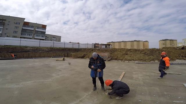 Создание новой ГРО. Работа с тахеометром на стройке! смотреть онлайн