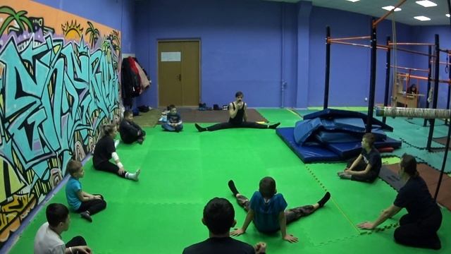 НаРодная ГимнАсТиКа 53-1 в Клубе Воздушно-Силовой Атлетики. СКК 