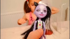Распаковка Энчантималс Кукла Скунс и Варя enchantimals toys mattel в детском блоге