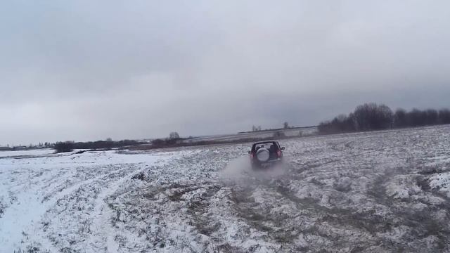 Drift on Niva 4x4 | Дрифт на Ниве Шевроле 4х4 | Первый снег смотреть онлайн