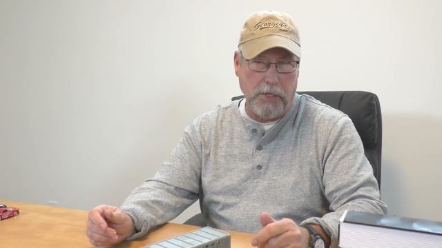 How to Back Up a Tractor Trailer (+ a Great Trucker Story) смотреть онлайн