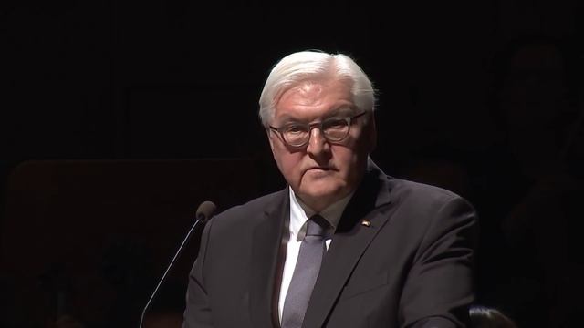 Live: Rede von Bundespräsident Steinmeier im Gedenken an die Zerstörung Dresdens vor 75 Jahren смотреть онлайн