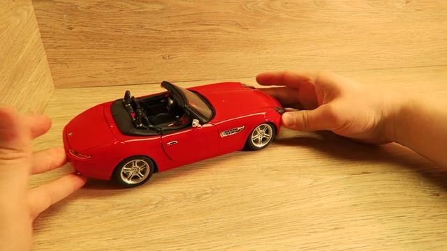1:18 Burago BMW Z8. БМВ от Бураго 1:18