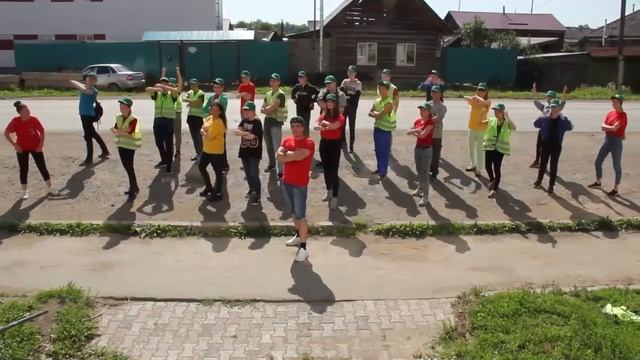 Очистили от мусора яблочную аллею смотреть онлайн