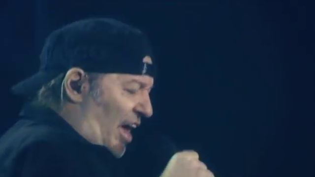 Vasco.Rossi-Live.Kom.011 L'Aquilone смотреть онлайн