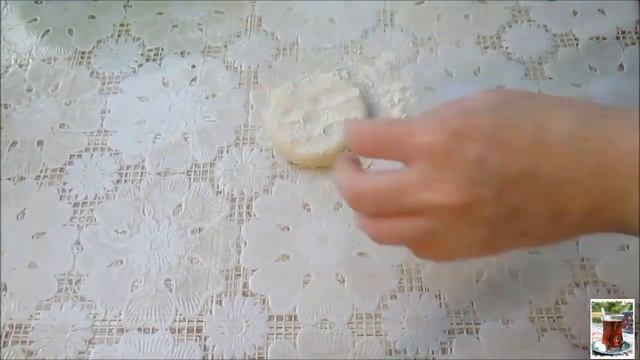 Чебуреки. САМЫЙ простой и удачный рецепт теста на чебуреки! Сочные, хрустящие чебуреки! Chebureks смотреть онлайн