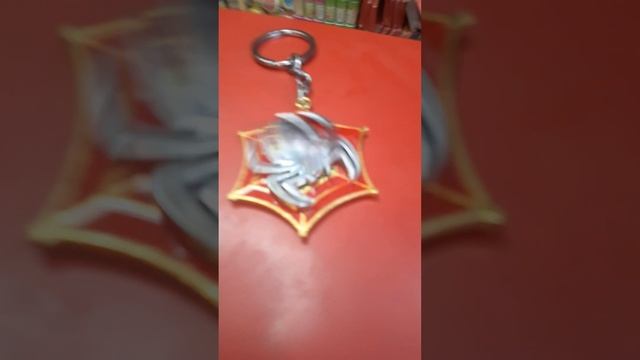 spider spin keychain смотреть онлайн