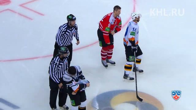 KHL Fight: Pilar VS Fedoseyev / Бой КХЛ: Пиларж VS Федосеев смотреть онлайн