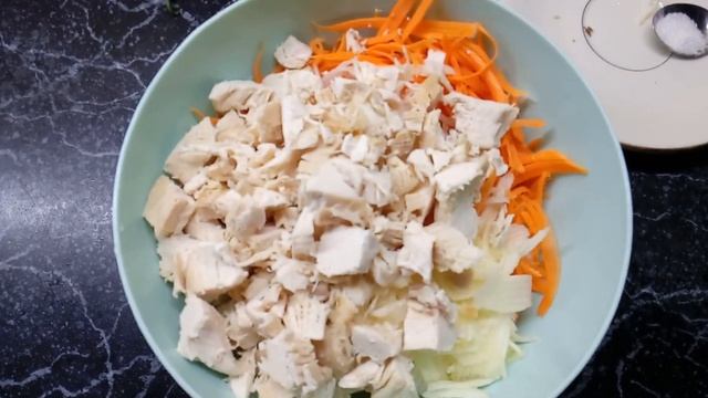 Готовим салат с дайконом и куриным филе. смотреть онлайн