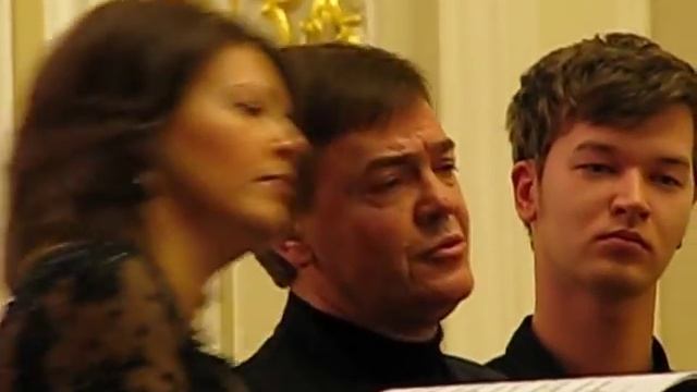 Гаврилин "Зарисовки " - "Подражание старинному" смотреть онлайн