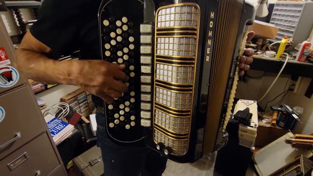 Hohner Maestro IV 5 row chromatic accordion demo смотреть онлайн