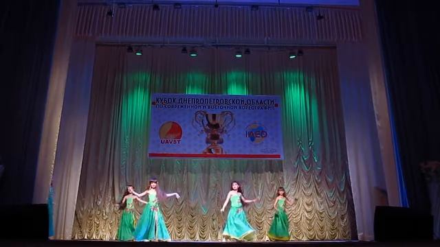 Кубок Днепр обл Совр и Вост хор Синельниково 20160521 094216 MVI 0642 Belly dance смотреть онлайн