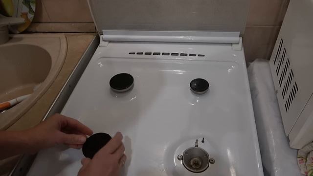Домашнее видео. Готовлюсь к уборке кухни в брежневке. Субботник. смотреть онлайн