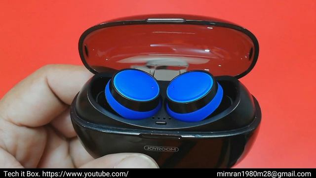 JOYROOM JR-T05 TWS Wireless Earbuds Unboxing. IPX5 Waterproof BT 5.0/ 1500 MAh Charging Case