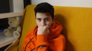 Два УКОЛА от медсестры Диме. ДВА  БОЛЮЧИХ укола Самым большим шприцом. Family U/