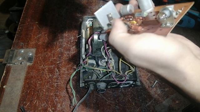 Блок питания стабилизированный БПС-220-9/12. Разбор в металлолом. смотреть онлайн