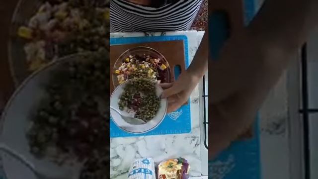 #Салат со свеклы с горошком и яйцом. смотреть онлайн