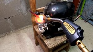 МУФТА ГАНЗЕНА!!! КАК НУЖНО ЗАПРАВЛЯТЬ БЫТОВОЙ ХОЛОДИЛЬНИК БЕЗ КЛАПАНА ШРЕДЕРА