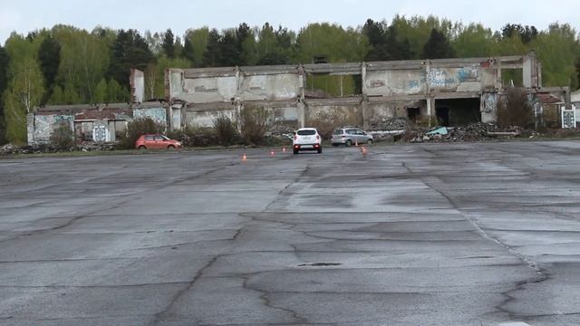 Полицейский разворот 3. Томский Центр Высшего Водительского Мастерства. Май 2014г. смотреть онлайн