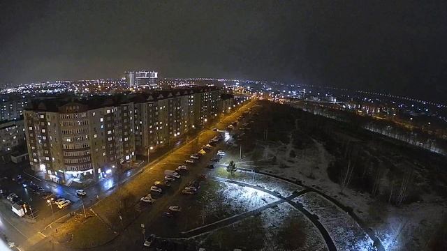 Ночной тест IP-камеры HiWatch IPC-B020(B) (2.8mm) без шумоподавления смотреть онлайн