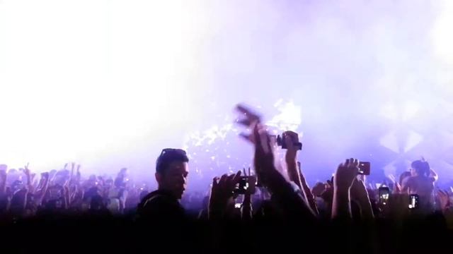 Ultra 2013 - Swedish House Mafia Intro (1080p) смотреть онлайн