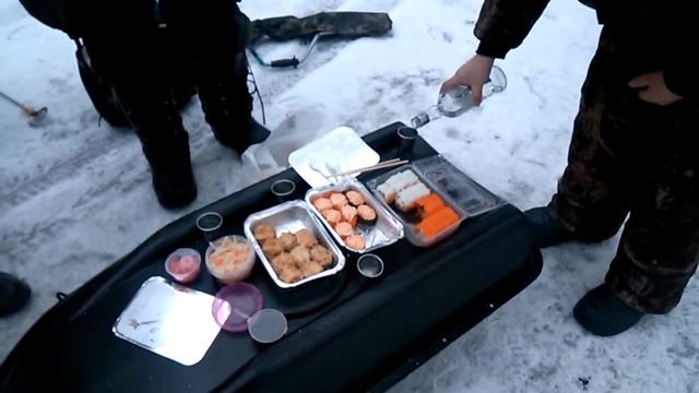 День рождения на рыбалке. Скромный завтрак. смотреть онлайн