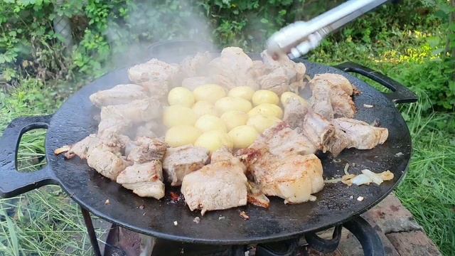 ШАШЛЫК НА СКОВОРОДКЕ С КАРТОФЕЛЕМ РЕЦЕПТЫ СЮФ смотреть онлайн