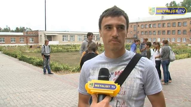 Игроки Металлиста в гостях у детей-сирот