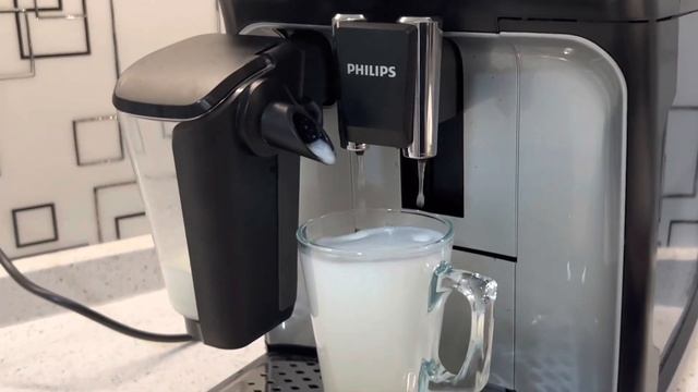 EP3246/70 - Philips LATTE GO Espresso Makinesini Deniyoruz