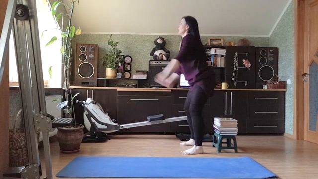 Приседания по протоколу Табата смотреть онлайн